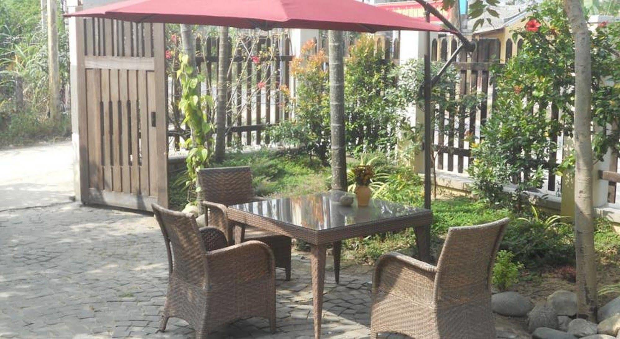 Lila Homestay Хойан Экстерьер фото